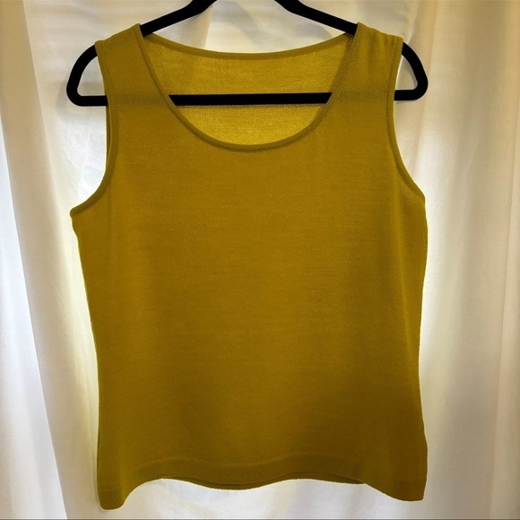 ST. JOHN HARVEST GOLD SWEATER SET FROM THE RESORT COLLECTION SIZE SMALL - Picture 7 of 12